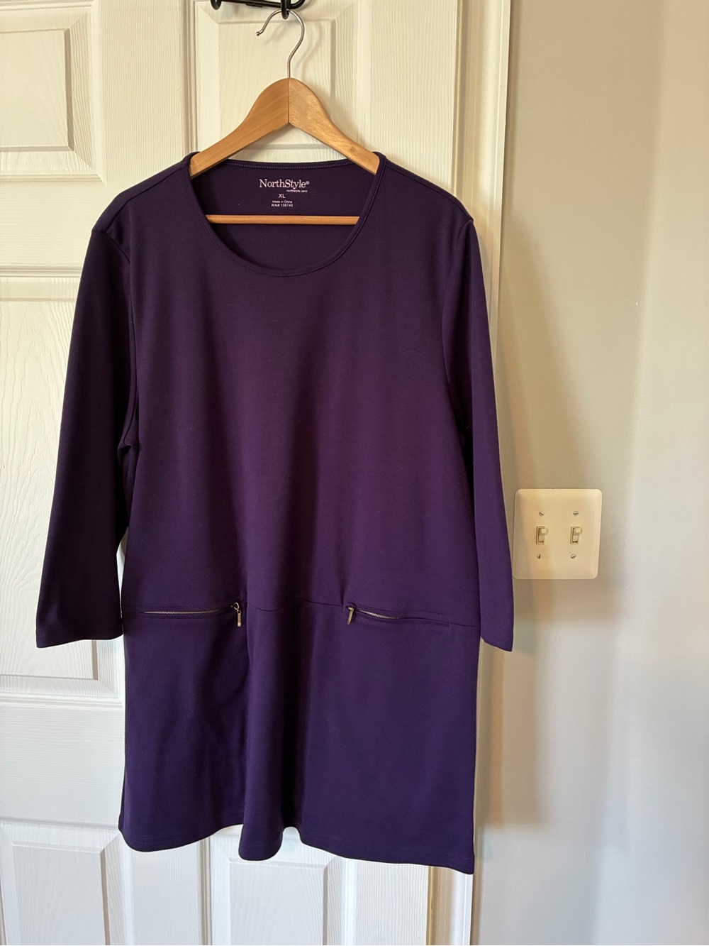 NorthStyle Eggplant Purple 3/4 Sleeve Tunic with Zipper Pockets